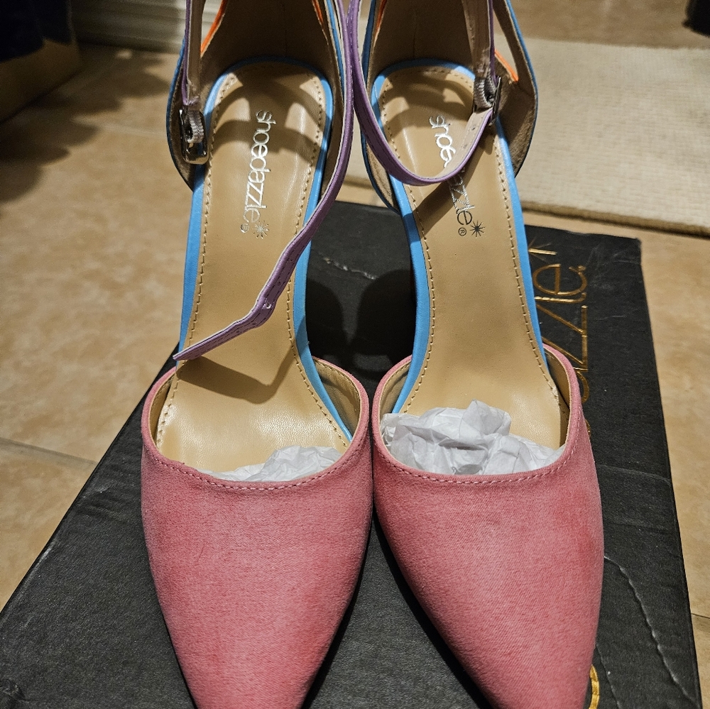 New in Box Pink Carnation Multi Color Heels